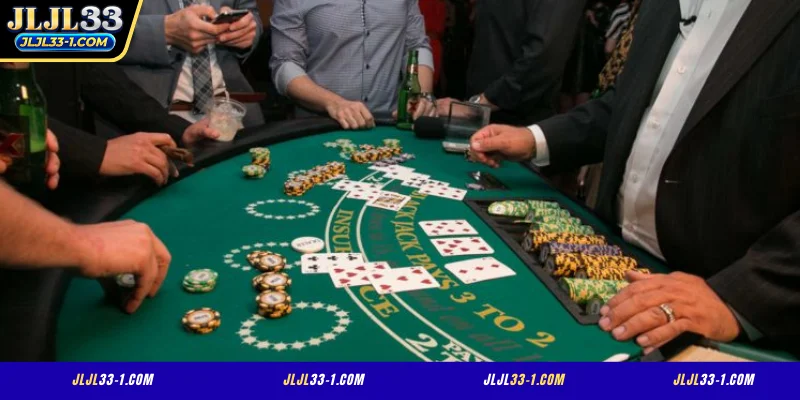 Ang Fundamental na Pagkakaiba ng Tournament sa Regular na Blackjack